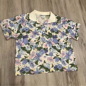 Short Sleeve Grandma Top With Floral Design